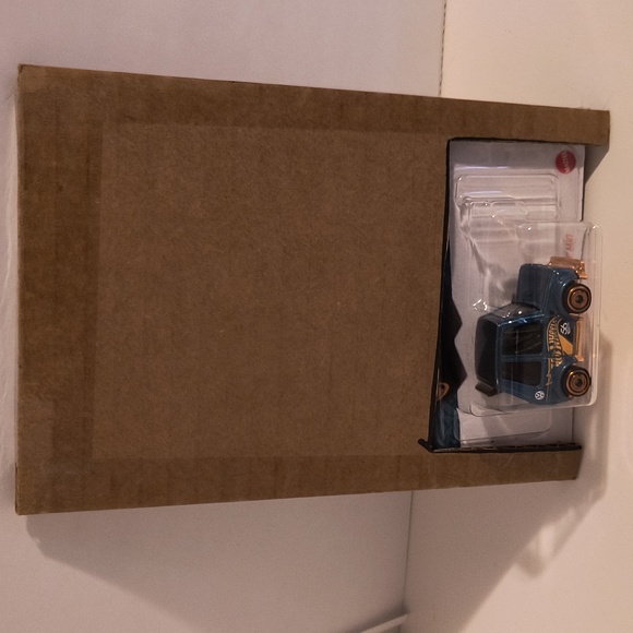 D2 Hot Wheels   Volkswagen Golf  MK1 tooned   with shipping Protector - Picture 3 of 3